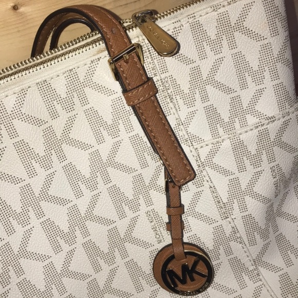 Michael Kors MK Jet Set Tote w/ Dust Bag Vanilla - Picture 4 of 6